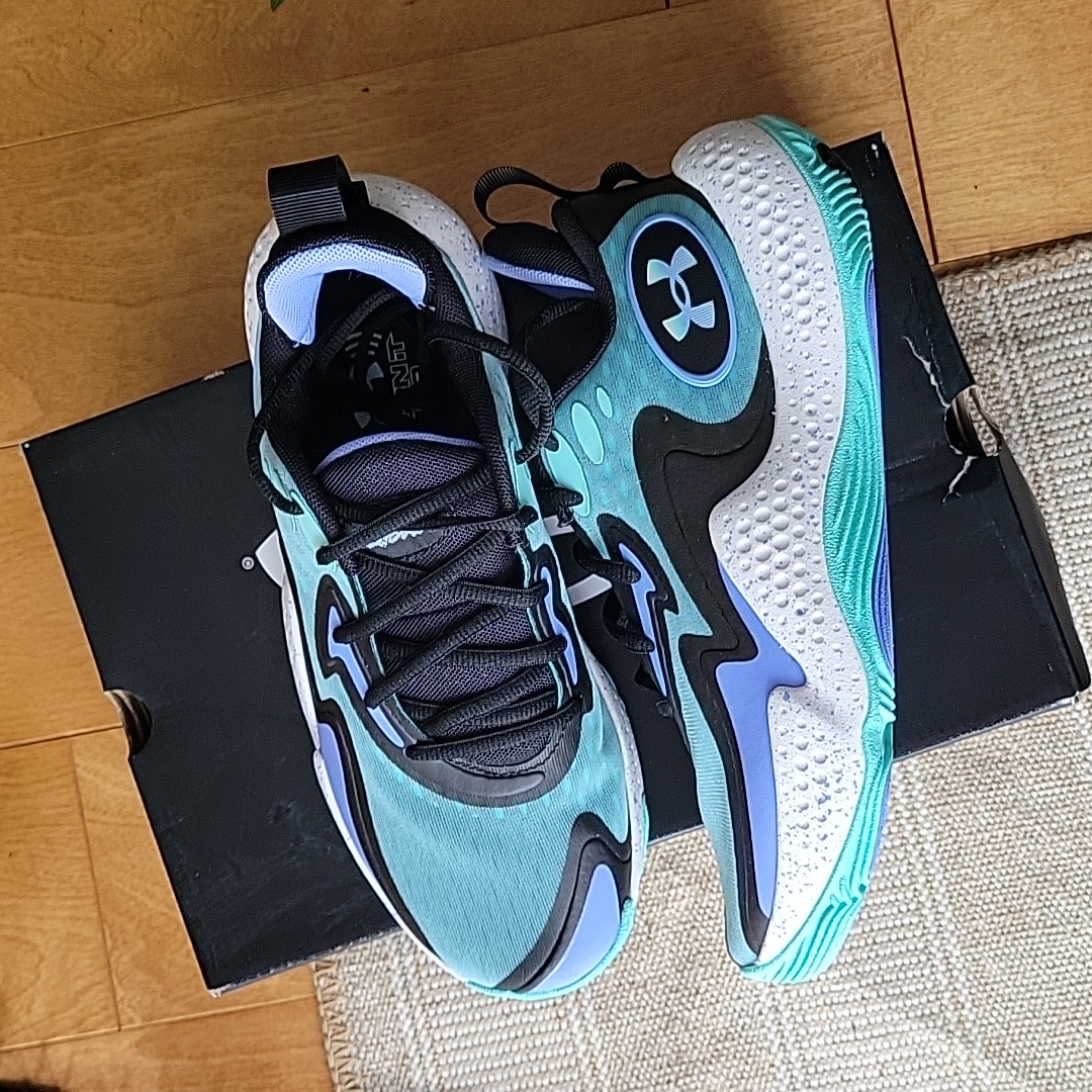 Under Armour Spawn 5 Unisex Shoes M7 W8.5